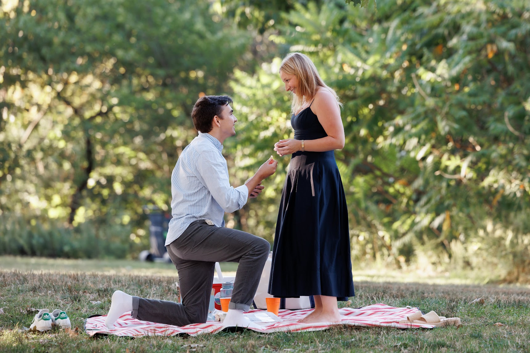 Jeff proposing to Lani in Central Park